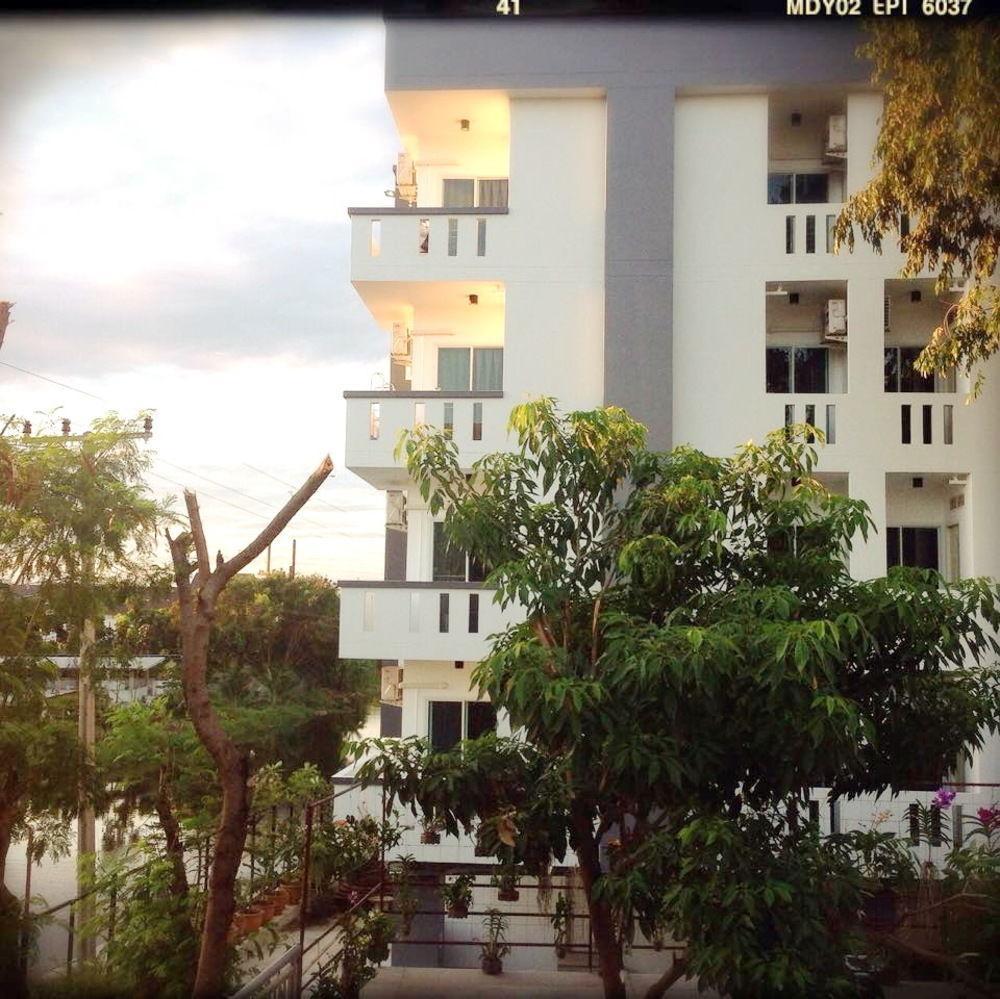 At Ease Hotel Suvarnabhumi Bang Phli Dış mekan fotoğraf
